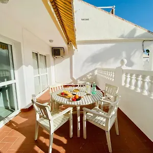 https://apartamento-con-piscina-en-las-rosas-de-capistrano.1costadelsol.com